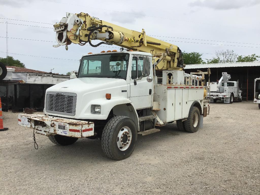 Used Digger Derrick | 2006 Freightliner 45' Telelect Digger Derrick  | Stock No. 02838